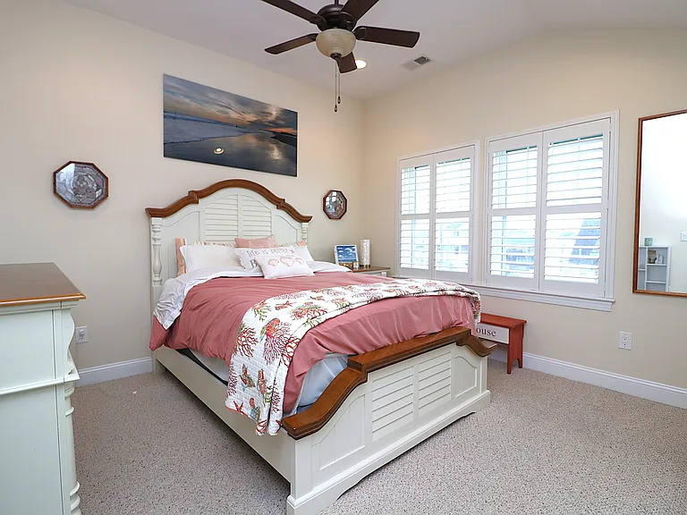 9505 Monmouth Ave #B — Photo 23