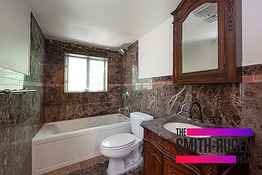 Rented by R New York