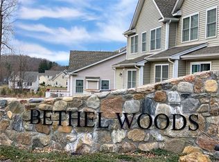 2 Forest Way UNIT 19, Bethel, CT 06801