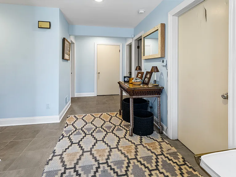 126 Fairview Ave — Photo 7