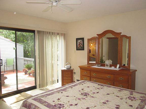 5th image of 3098 Blythewood Ct