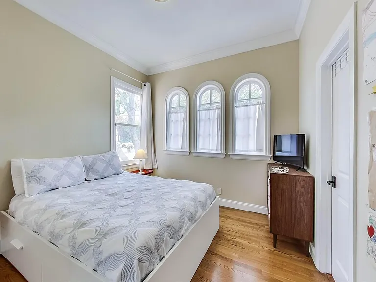 480 Arlington Ave — Photo 51