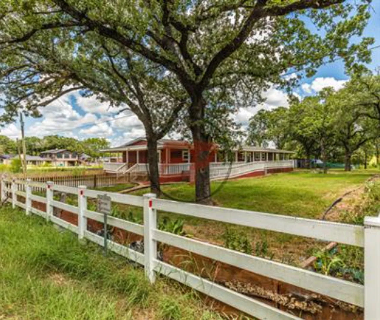 4 bed 2 Bath in Axtell, TX! — Photo 3