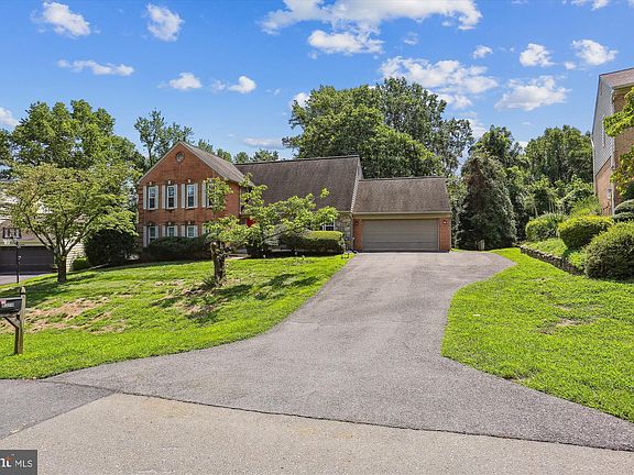 2nd image of 8308 Snug Hill Ln