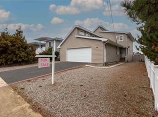 289 Westside Ave, Freeport, NY 11520