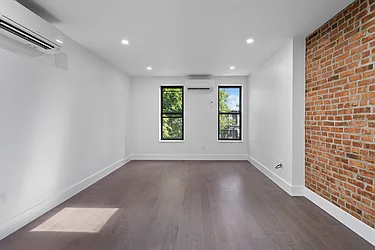 Rented by Safdie Realty Group