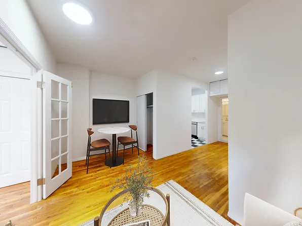 164 East 90th Street 4FE image 2 of 12