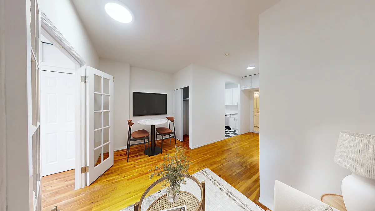 Building Photo - 164 E 90th St #4FE