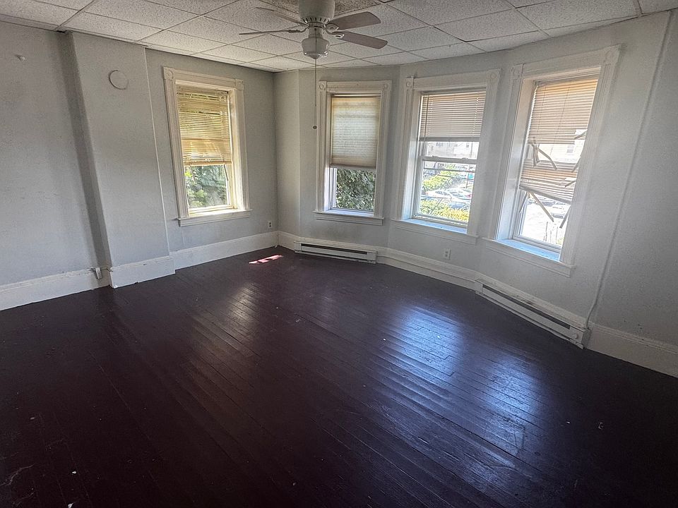 2nd image of 19 Alvord Ave APT 2R