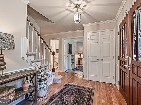 3rd image of 10991 Highridge St
