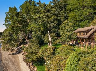 11305 110th Pl SW, Vashon, WA 98070