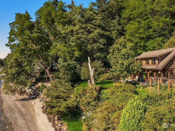 11305 110th Place SW, Vashon, WA 98070