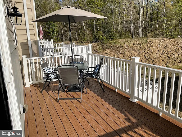 706 Bunker Ln — Photo 22