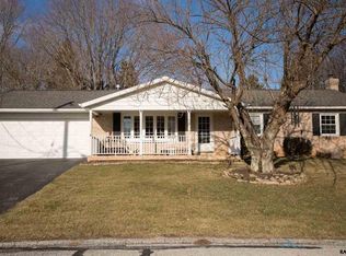 15 Virginia Ave, Shrewsbury, PA 17361