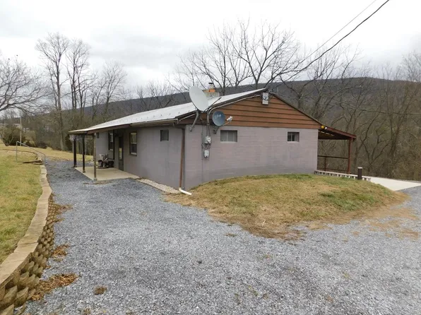 15661 Walnut Hill Dr, Mount Union, PA 17066