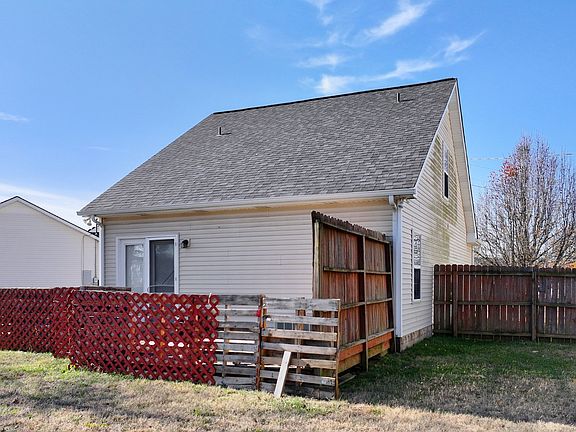 5th image of 1150 Nahanee Ct