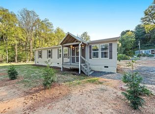 151 Brookside St, Clyde, NC 28721