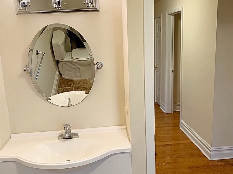 256 Franklin Ave #3C — Photo 8