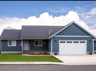 403 Amareen Ct, Nooksack, WA 98276
