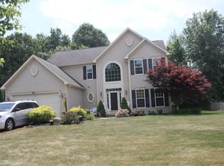69 Galante Cir, Webster, NY 14580
