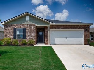 267 Avebury Rd, Meridianville, AL 35759