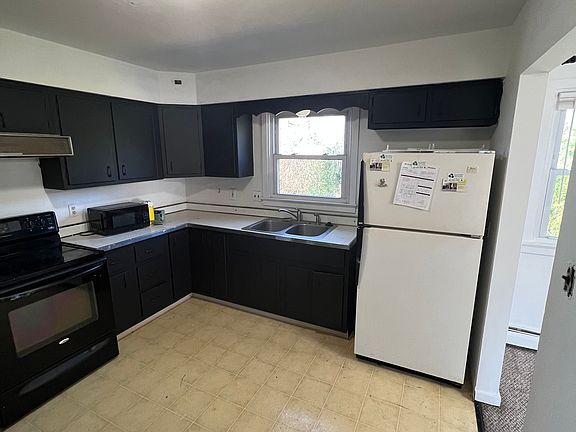 4th image of 4 Madison Rd APT B