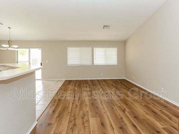 2nd image of 5732 Kona Mountain St