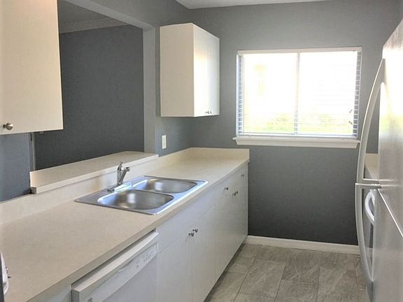 3rd image of 1853 Toucan Way Unit 1206