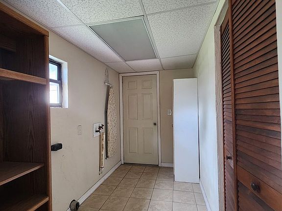 4th image of 1216 Bender Ave
