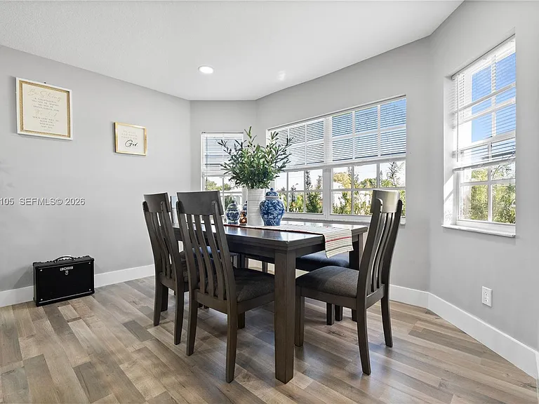 401 NW Kilpatrick Ave — Photo 6
