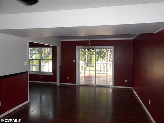3rd image of 1932 Daffodil Meadow Ln