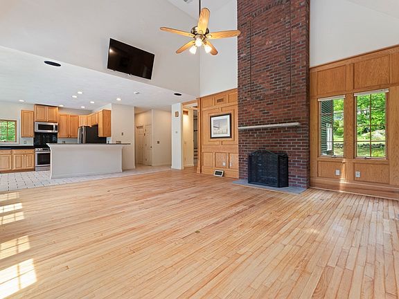 4th image of 28 Vincent Rd
