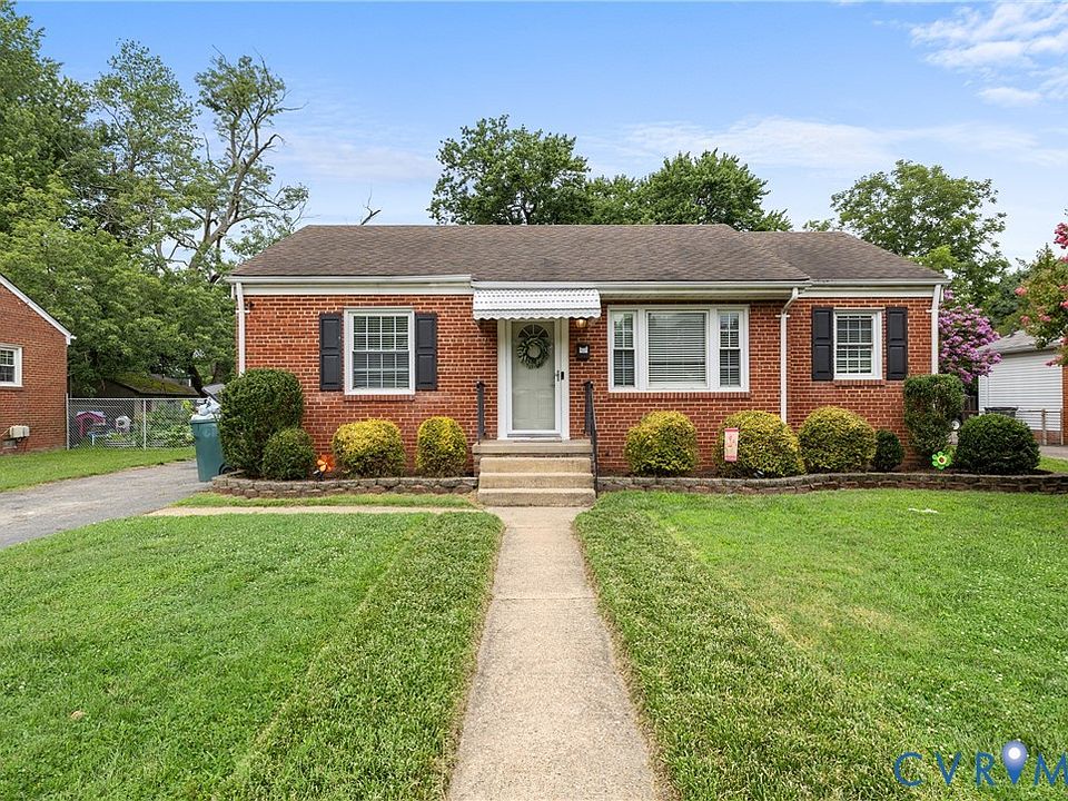 1st image of 17 Eastlake Dr
