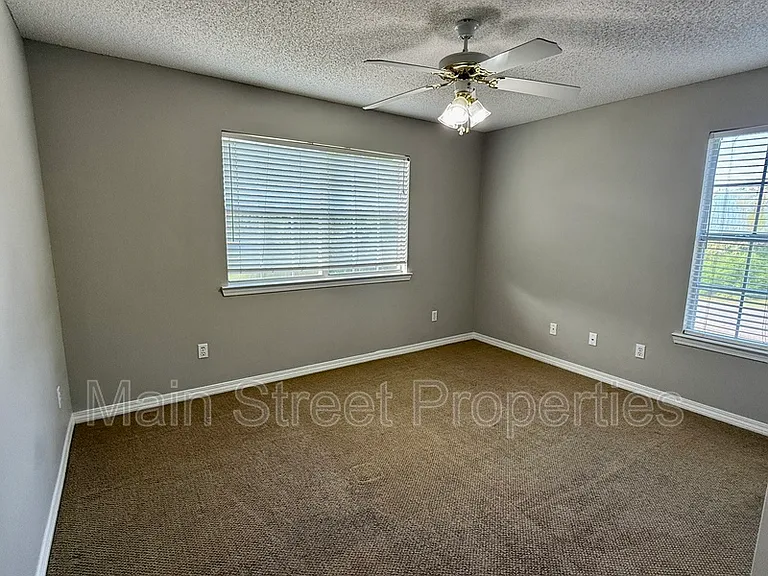 2121 Pin High Dr — Photo 23