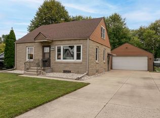 1830 S Kernan Ave, Appleton, WI 54915
