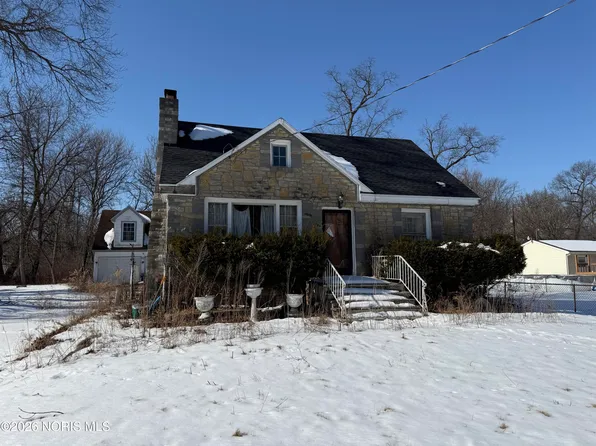 47 Medbury Rd, Holland, OH 43528