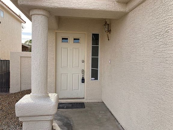 2nd image of 1509 Bellglen Dr