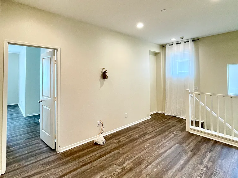 30589 Ticonderoga Ct — Photo 9