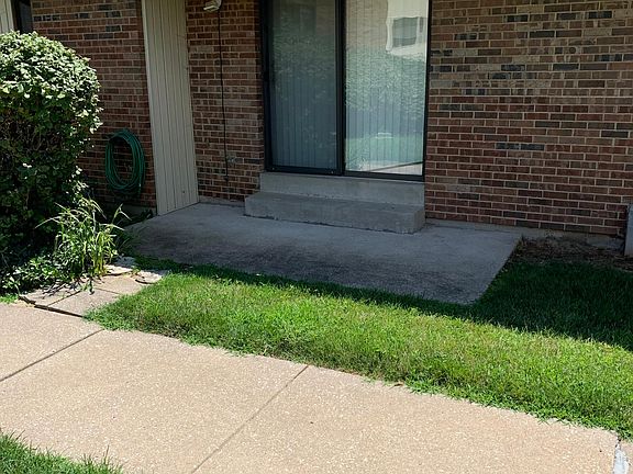 3rd image of 1643 Summer Run Dr Unit 24