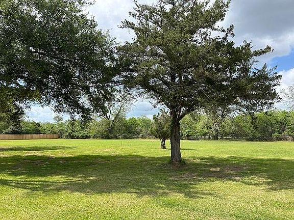 2nd image of 3019 Bowser Rd