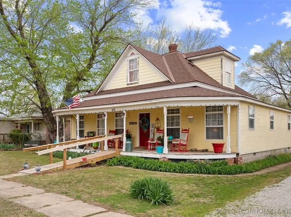 412 W Birch Ave, Barnsdall, OK 74002
