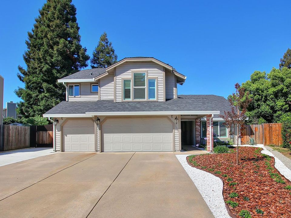 2nd image of 7507 Saginaw Way