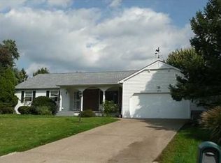 832 Critchfield Rd, Columbus, OH 43213