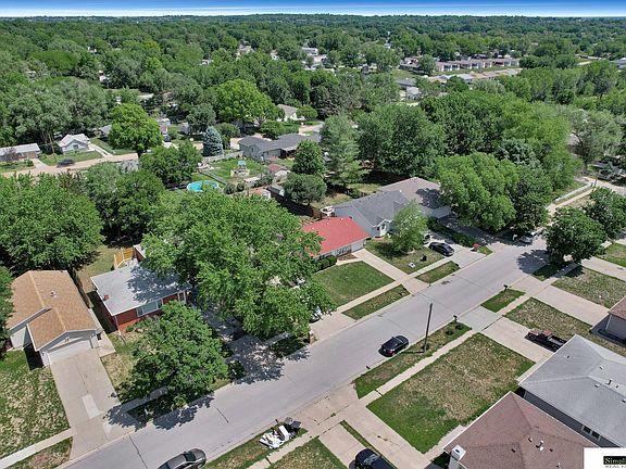 5th image of 516 W Dawes Ave