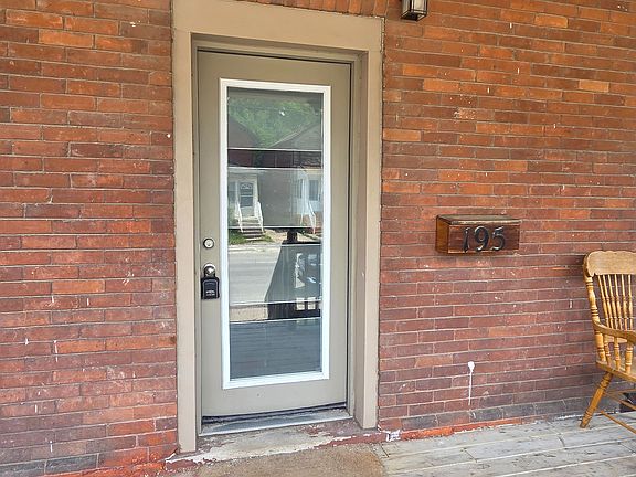 4th image of 195 Albert St