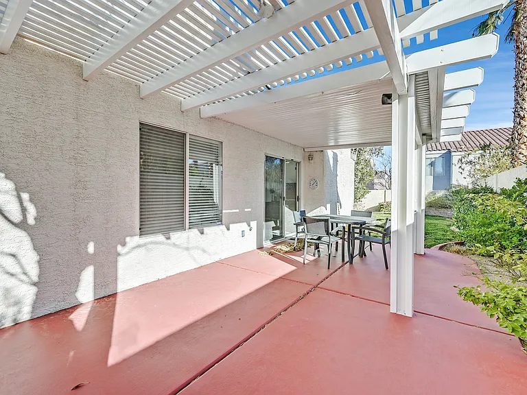 9825 Garamound Ave — Photo 23