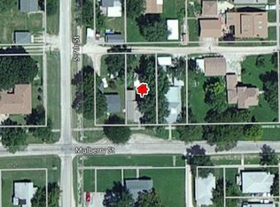 708 Mulberry St, Humboldt, KS 66748