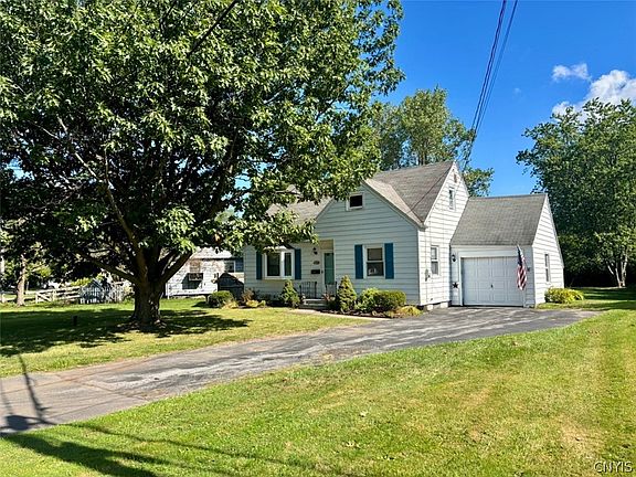 2nd image of 303 Kingsdown Dr