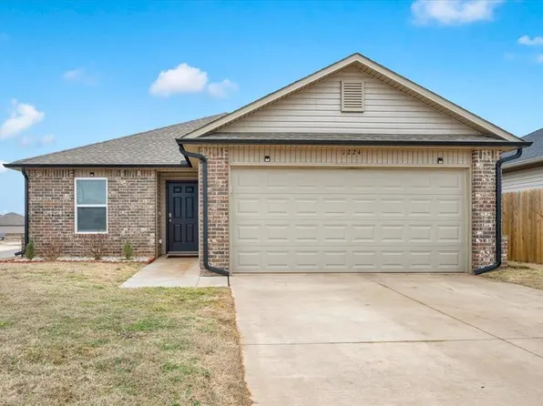1224 Limestone Dr, Noble, OK 73068
