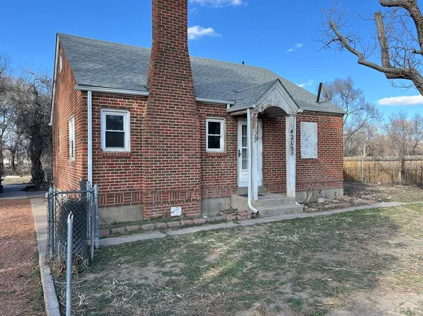 4215 S Aqua Dr, Pueblo, CO 81005